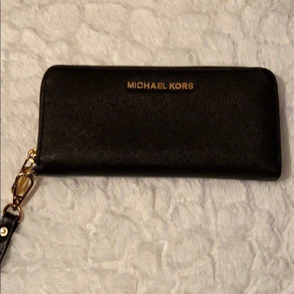 Good condition Michael Kors wallet